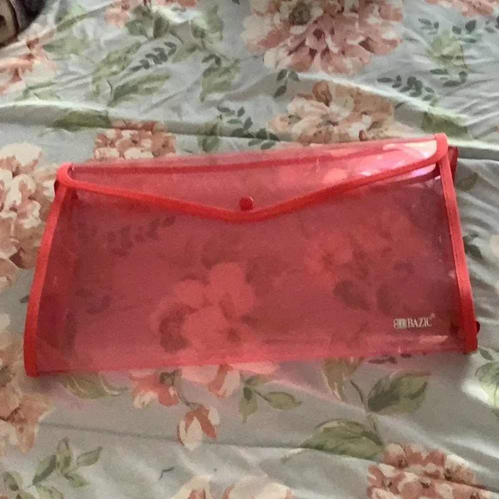 Document or Paper holder red snaps shut good size